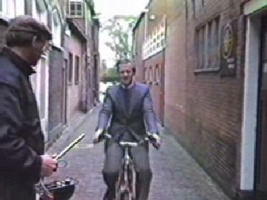 1986 Hoorn: fiets met iets 